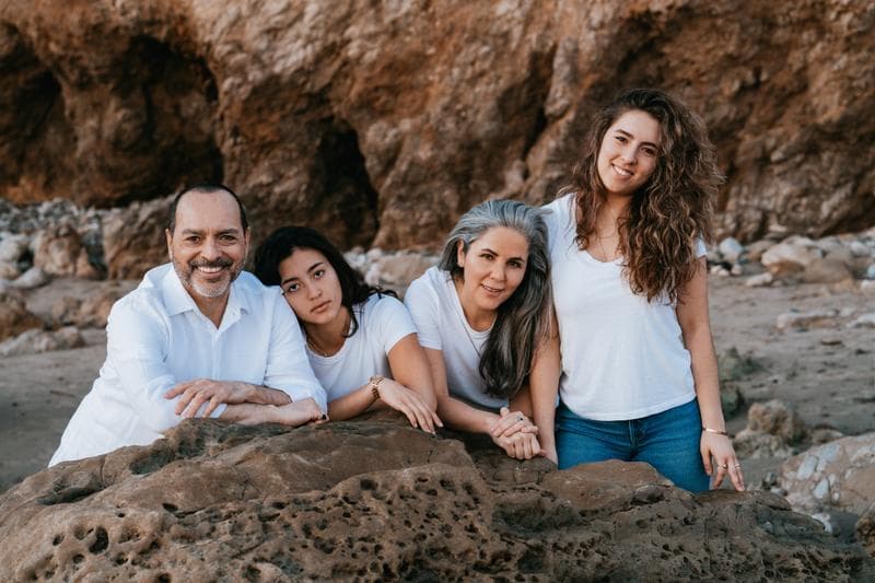 Silhouette maternity portrait